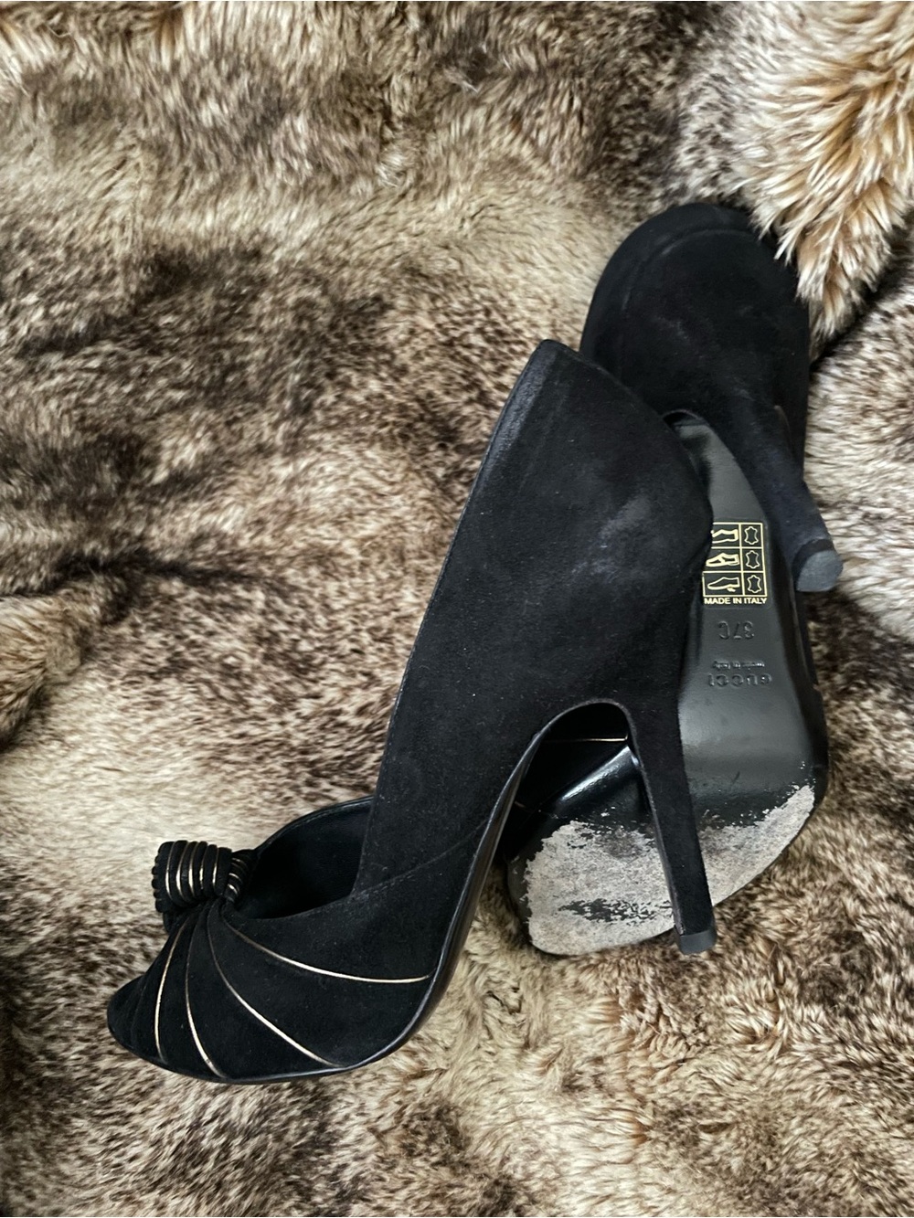 Gucci Black Suede Heels with Gold Stripes & Accent Knot - Picture 9 of 10